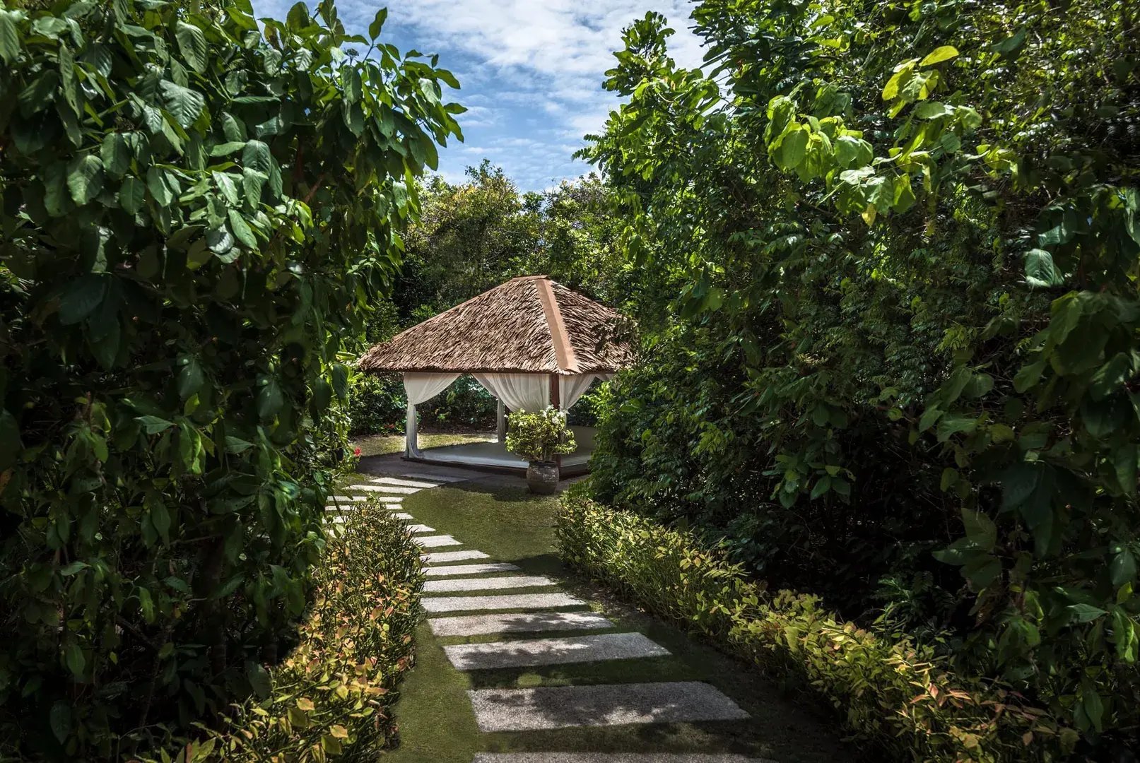 amanpulo palawan philippinen asien strand meerblick abendessen exklusiv kinderfreundlich the family project familie luxus reisen