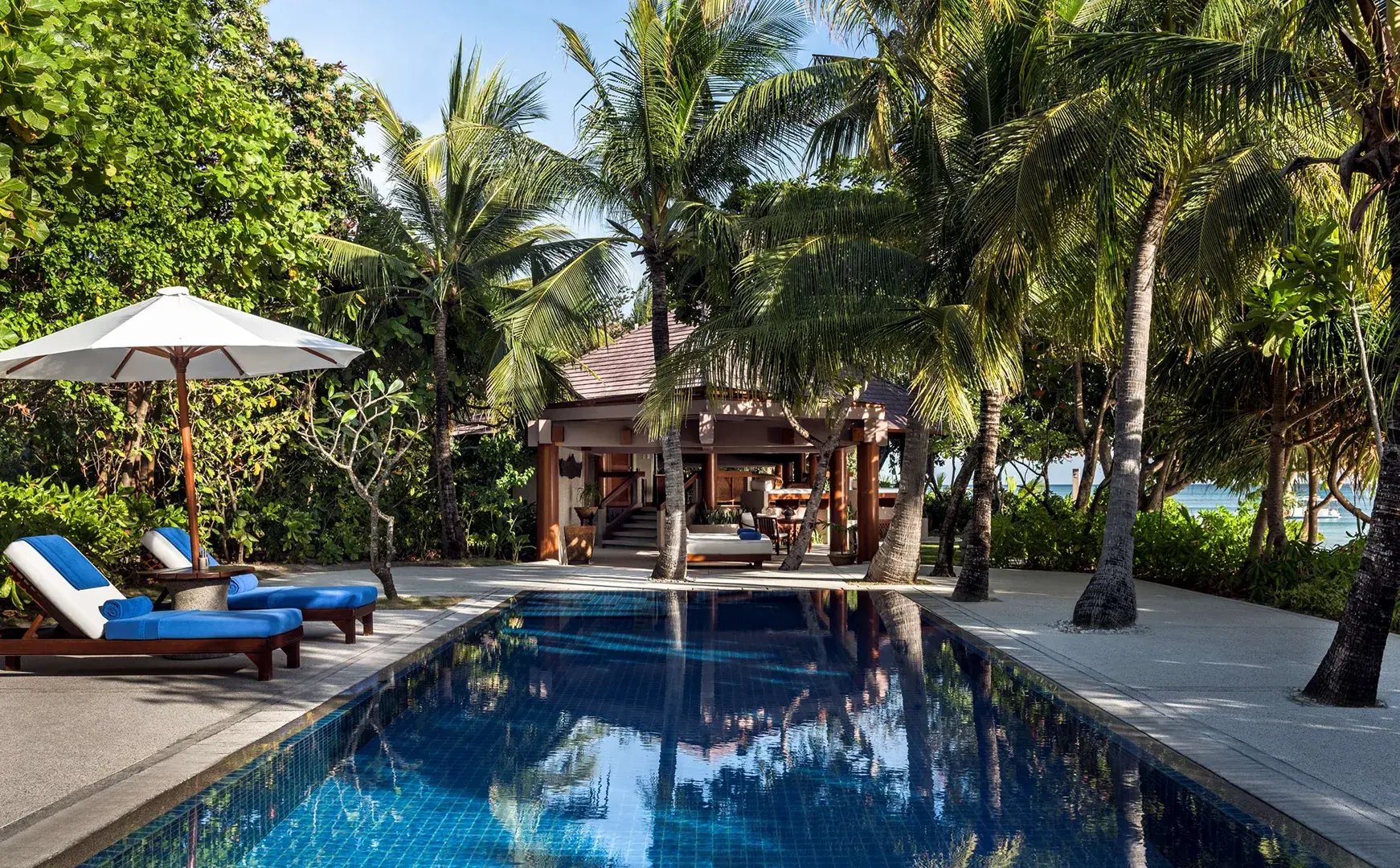 amanpulo palawan philippinen asien pool liegen meerblick exklusiv kinderfreundlich the family project familie luxus reisen