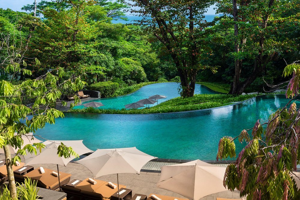 capella-singapore-hotel-familienluxusreisen-thefamilyproject-pool