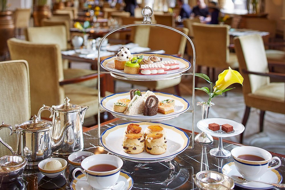 the-peninsula-hongkong-china-familienluxusreisen-thefamilyproject-afternoon-tea