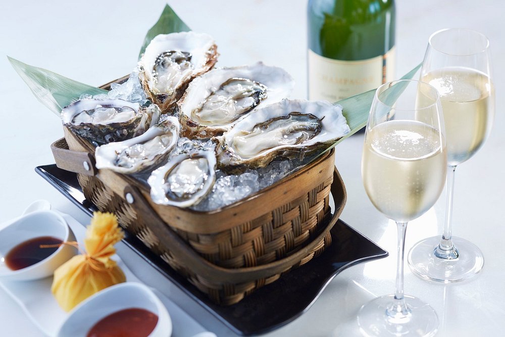 the-peninsula-hongkong-china-familienluxusreisen-thefamilyproject-oysters
