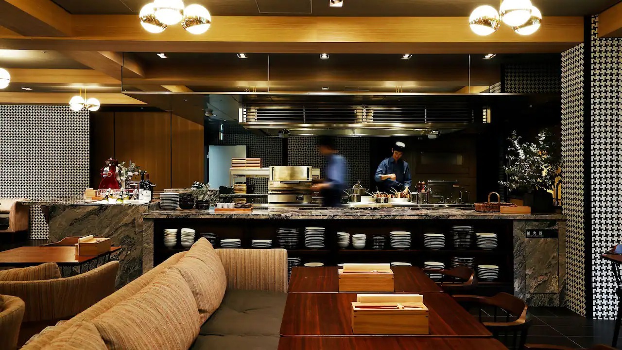 park-hyatt-kyoto-japan-familienluxusreisen-thefamilyproject-bistro-lounge