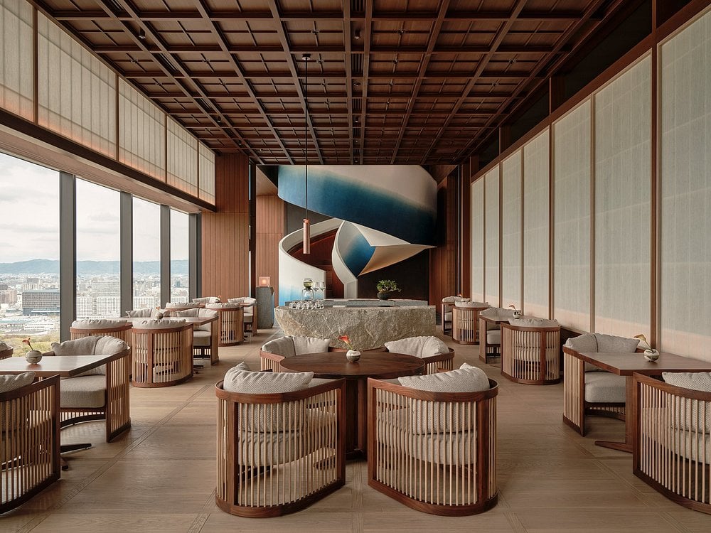patina-osaka-japan-familienluxusreisen-thefamilyproject-high-restaurant