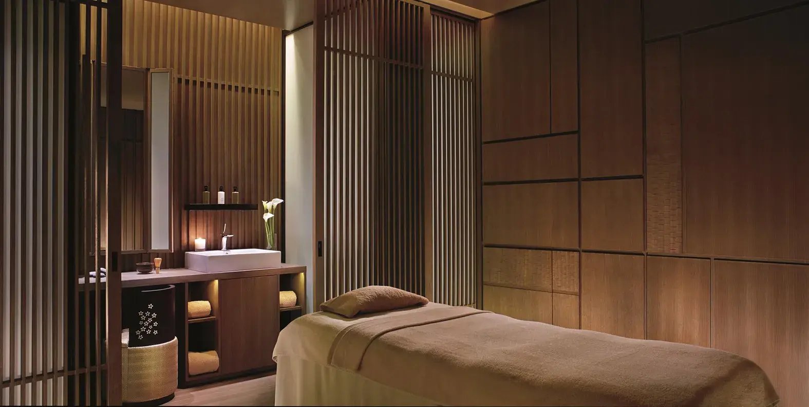 the ritz carlton kyoto japan suite schlafzimmer bett the family project luxus reisen familie kinder