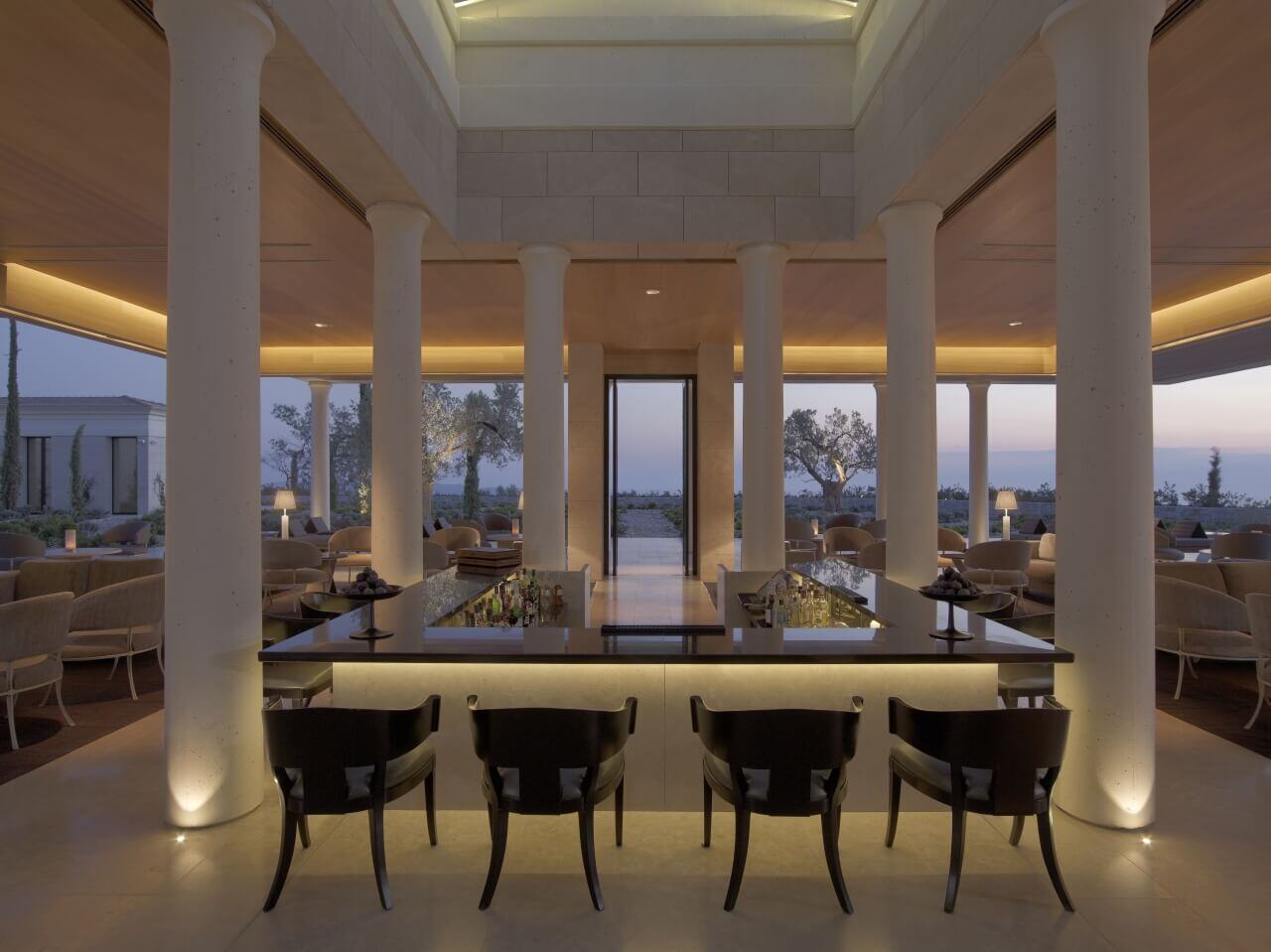amanzoe-peloponnes-familienluxusreisen-bar