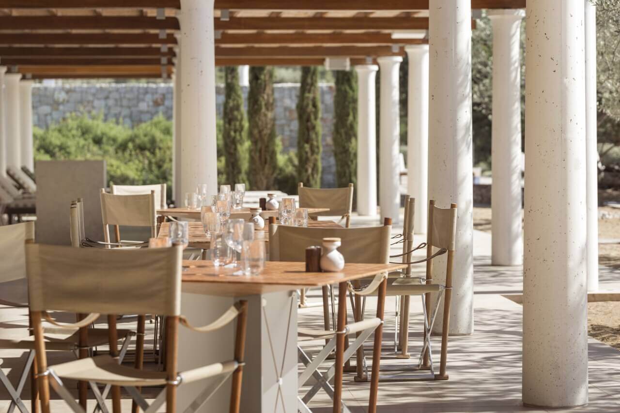 amanzoe-peloponnes-familienluxusreisen-lunch-restaurant