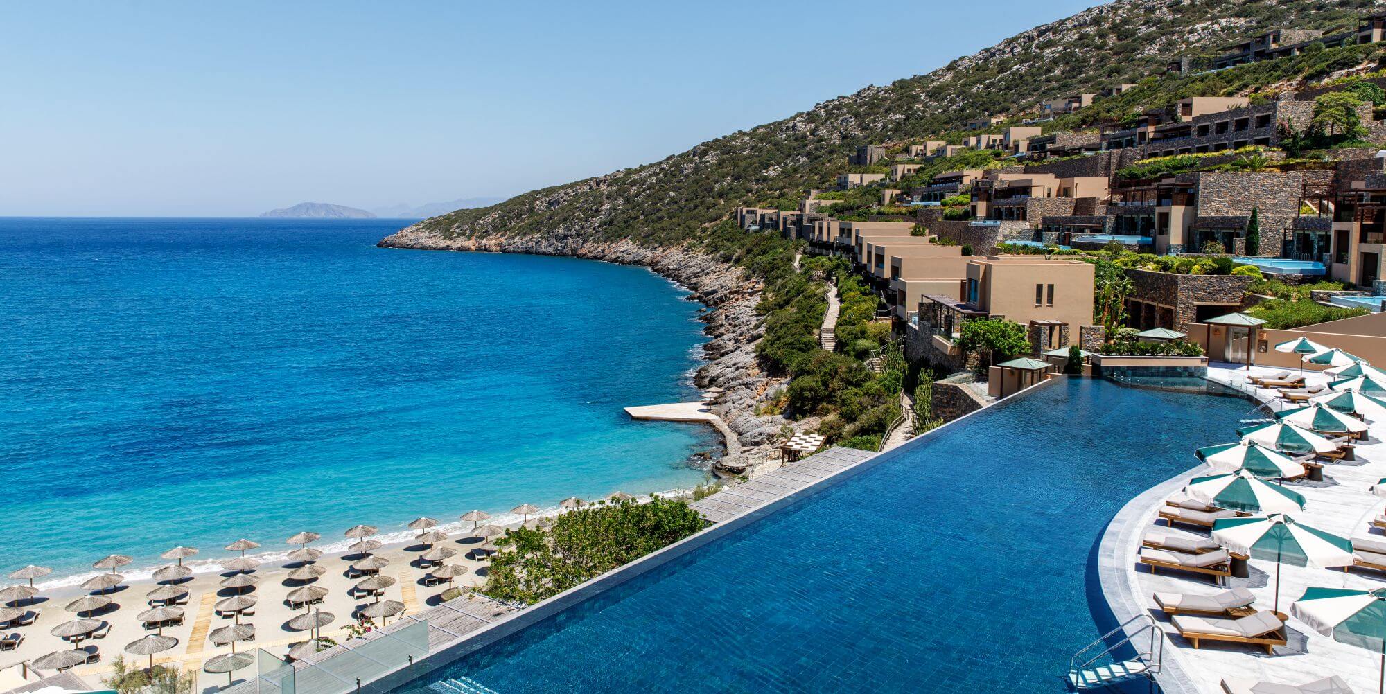 daios-cove-kreta-familienluxusreisen-vogelperspektive