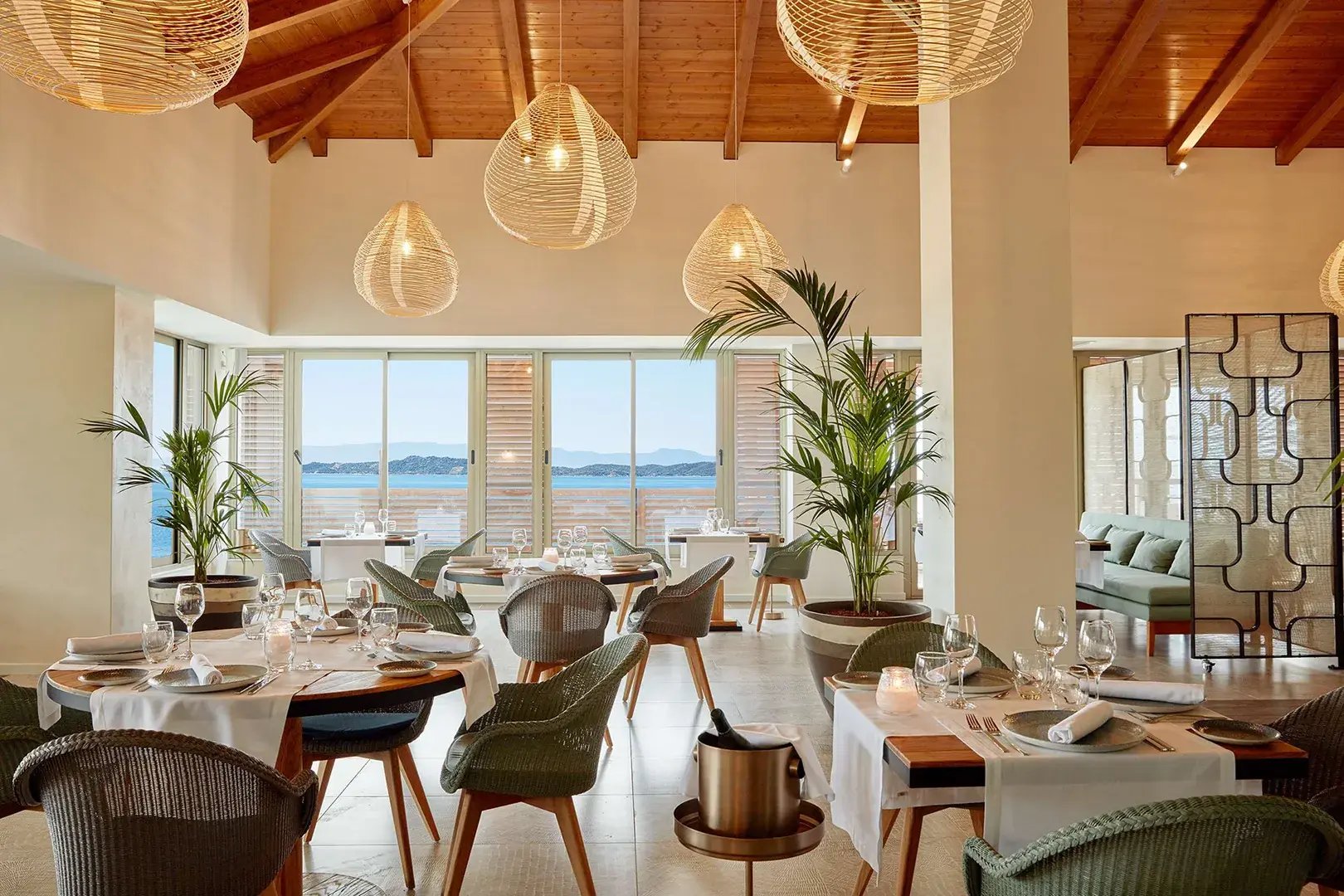 eagles villas chalkidiki griechenland restaurant kinderfreundlich hochwertig