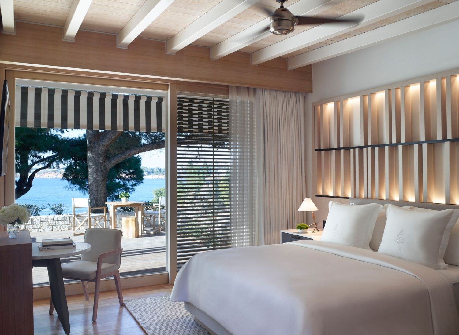four-seasons-astir-palace-athen-familienluxusreisen-seaview-bungalow-1