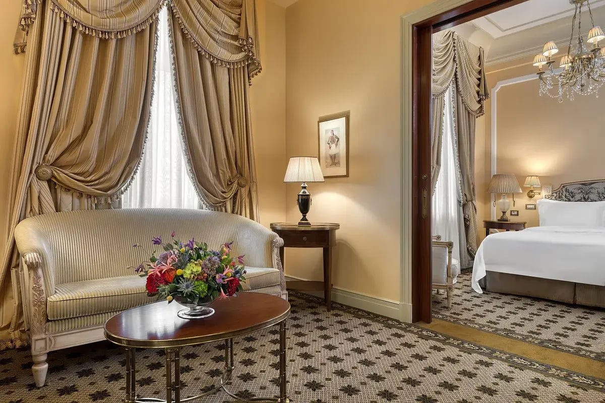 hotel-grand-bretagne-suite
