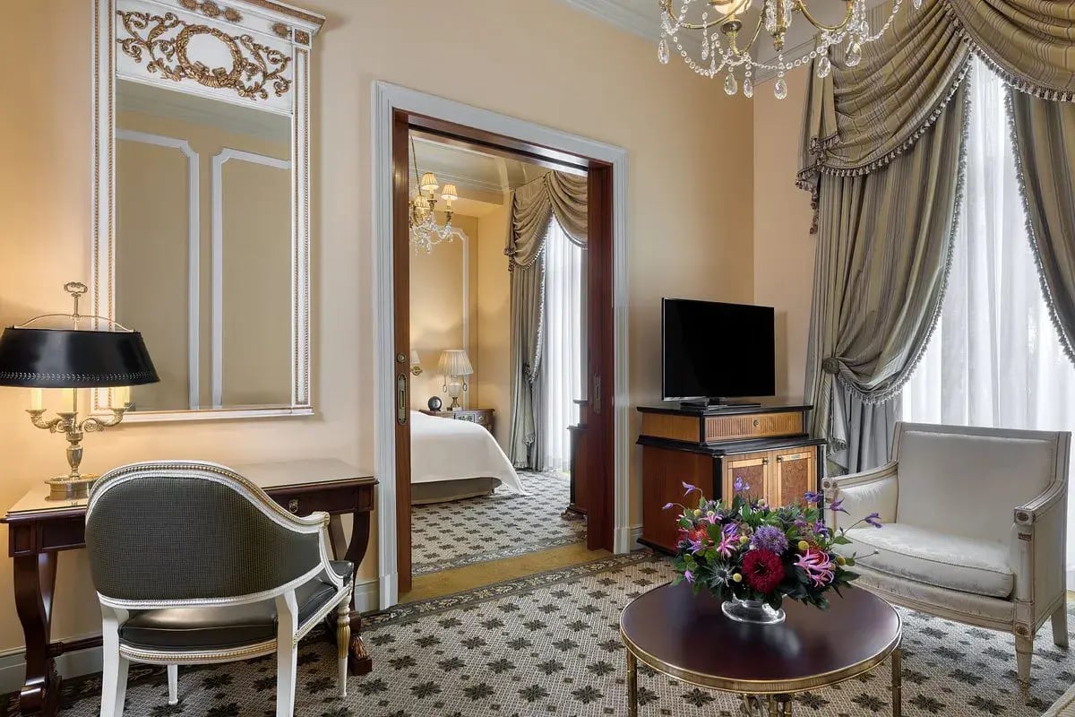 hotel-grand-bretagne-wohnen