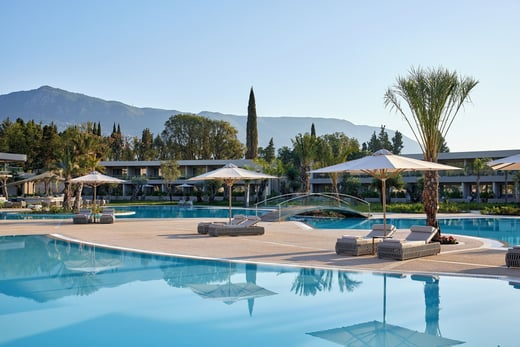 ikos odisia griechenland familienluxusreise thefamilyproject pool