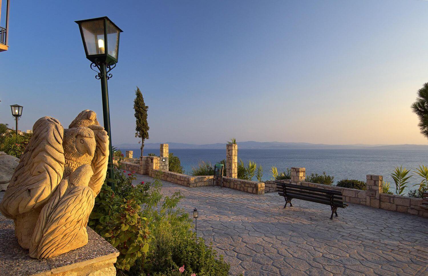 Ikos-Olivia-familienluxusreisen-stadt