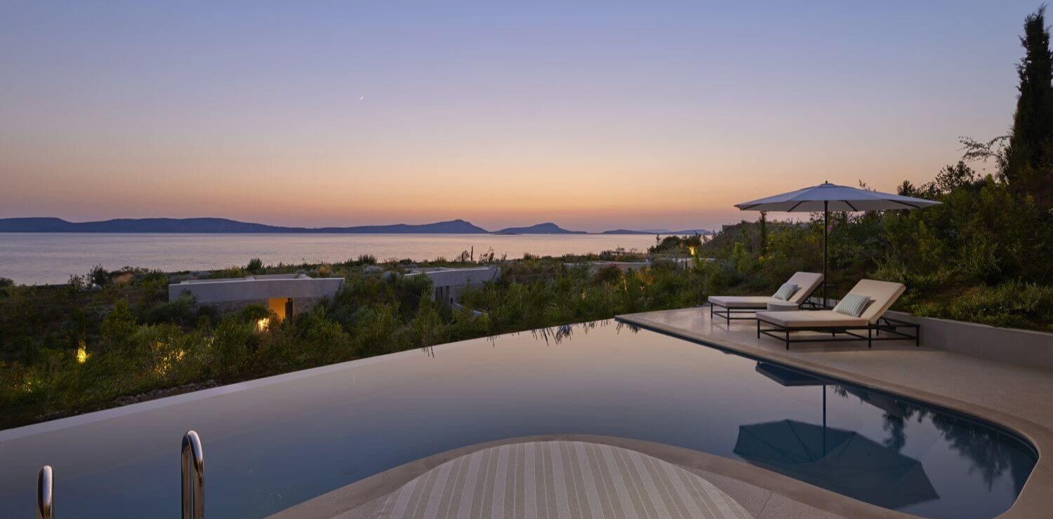 mandarin-oriental-costa-navarino-familienluxusreisen-pool-villa-4