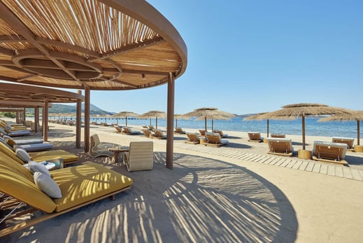 mandarin oriental costa navarino familienluxusreisen strand