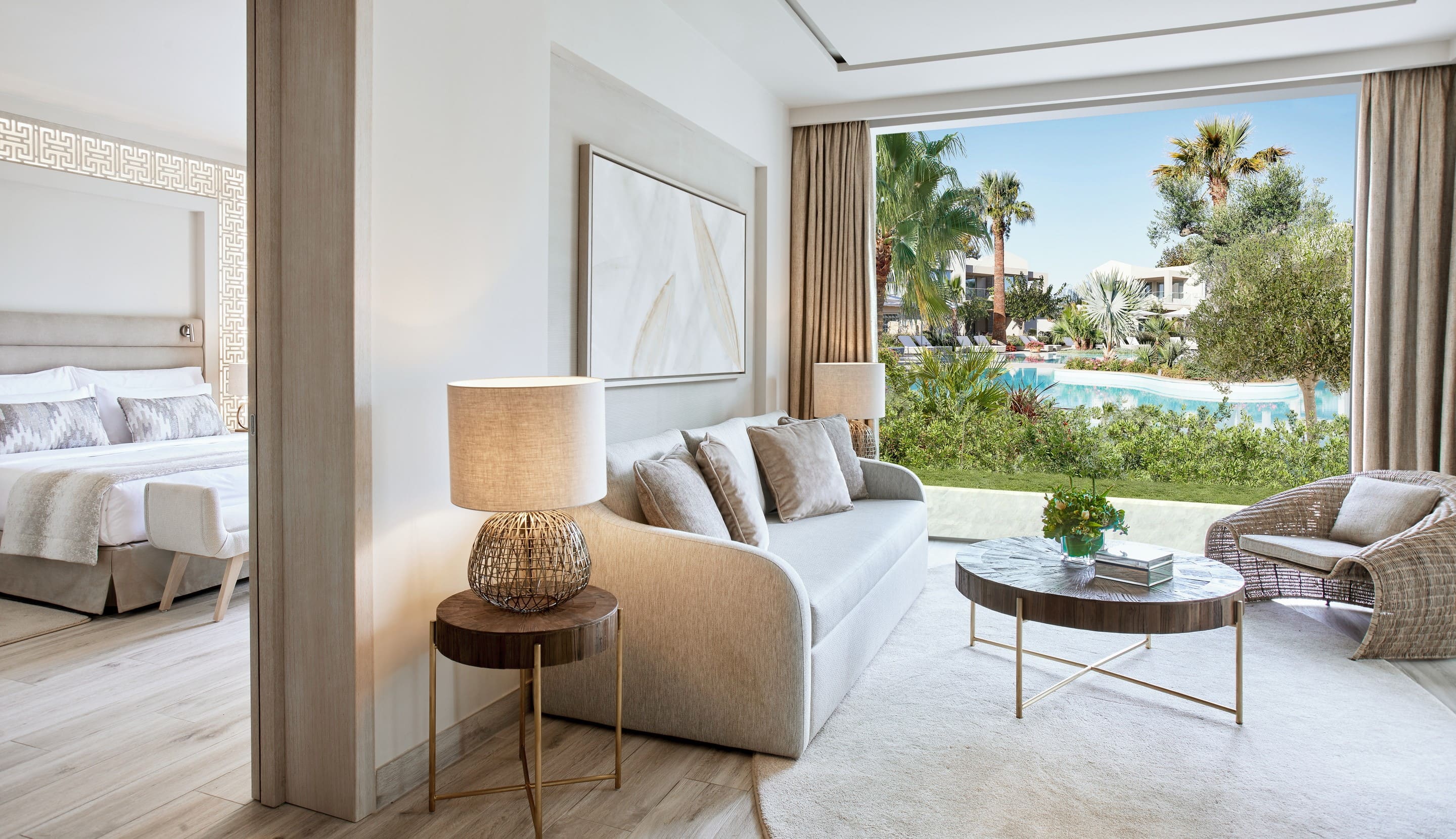 porto-sani-chalkidiki-familienluxusreisen-bedroom-suite-pool