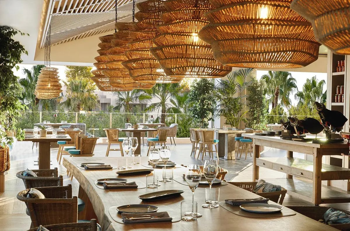porto-sani-chalkidiki-griechenland-restaurant-familienkomfort-hochwertig