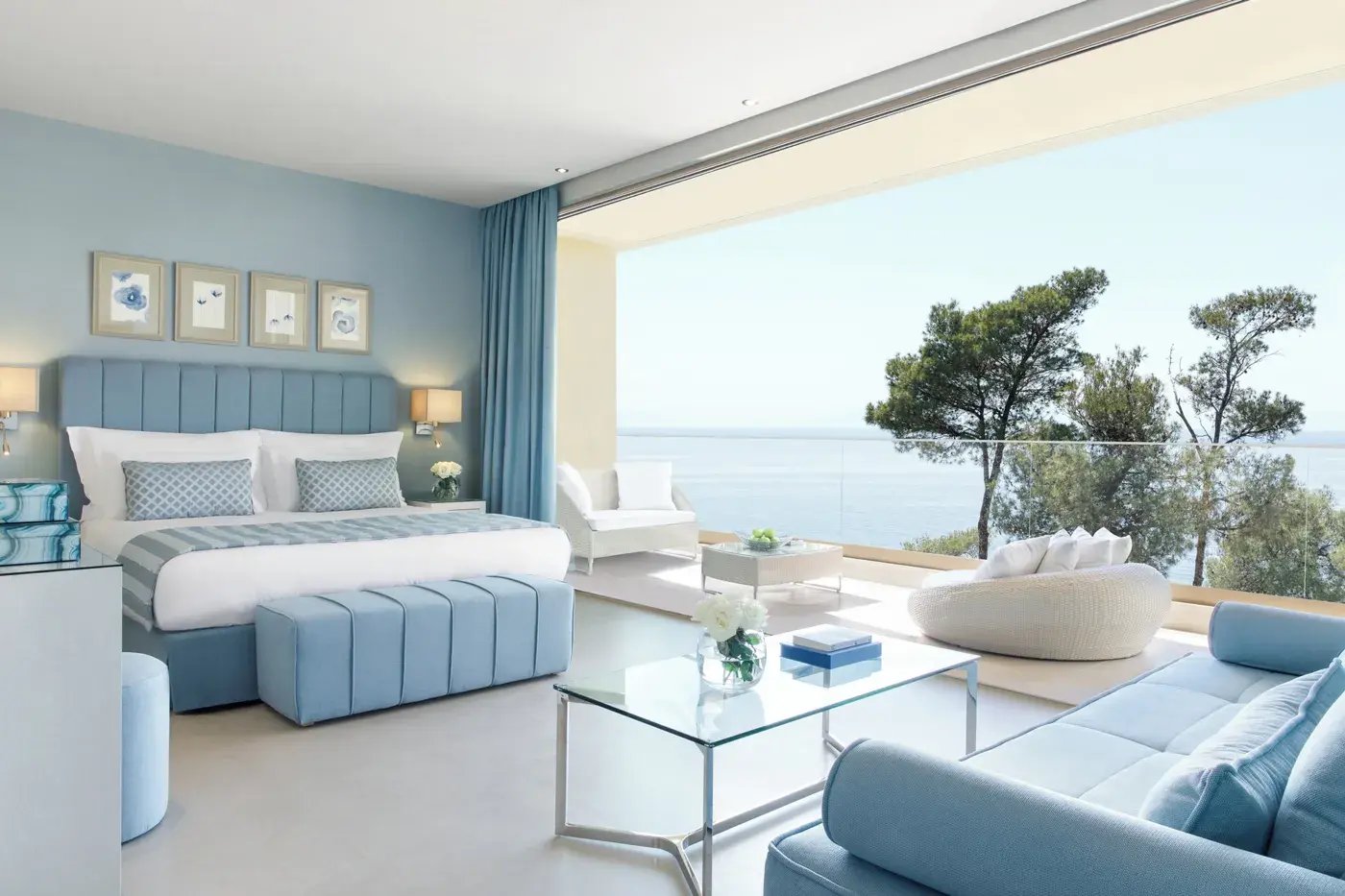 Geräumige, moderne Suite am Meer.