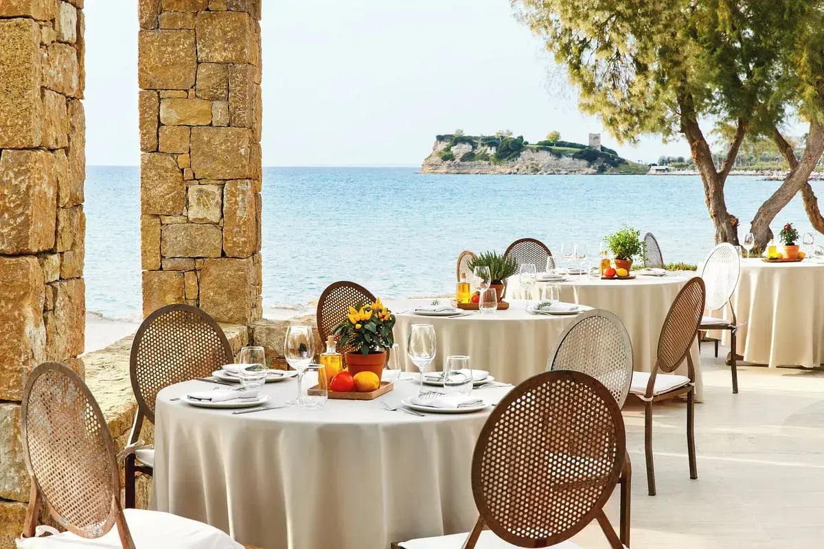 sani-club-chalkidiki-griechenland-restaurant-meerblick-luxurios-familiengerecht