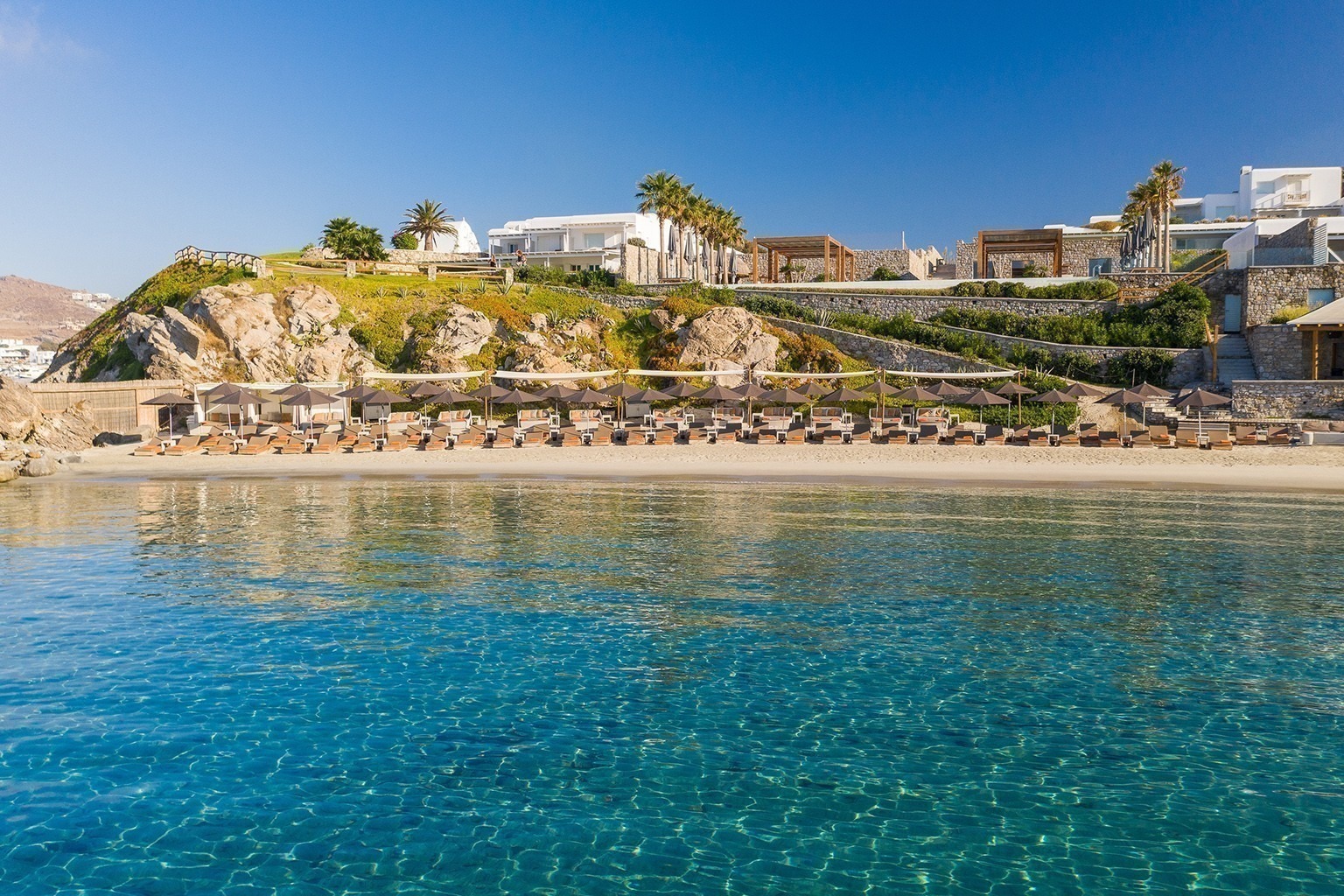 santa-marina-griechenland-familienluxusreise-thefamilyproject-privater-strand