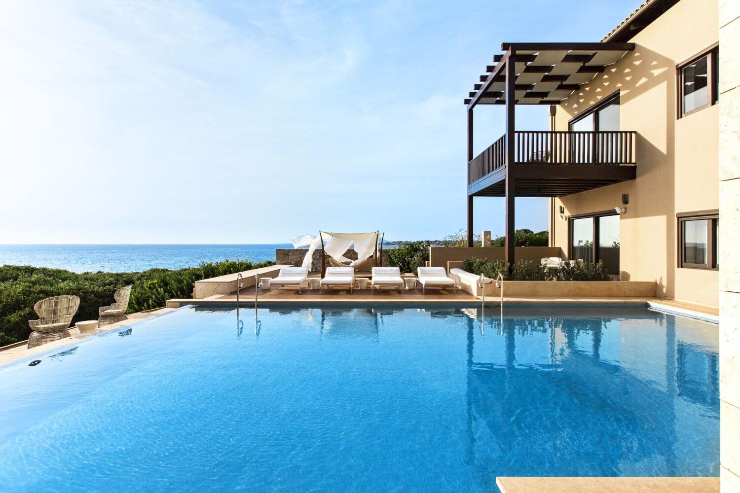 the-romanos-familienluxusreisen-pool-suite