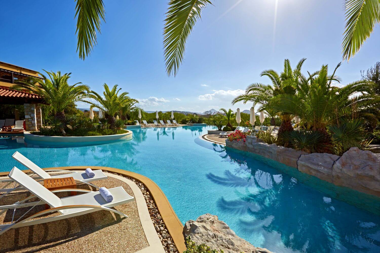 the-westin-resort-costa-navarino-familienluxusreisen-pool