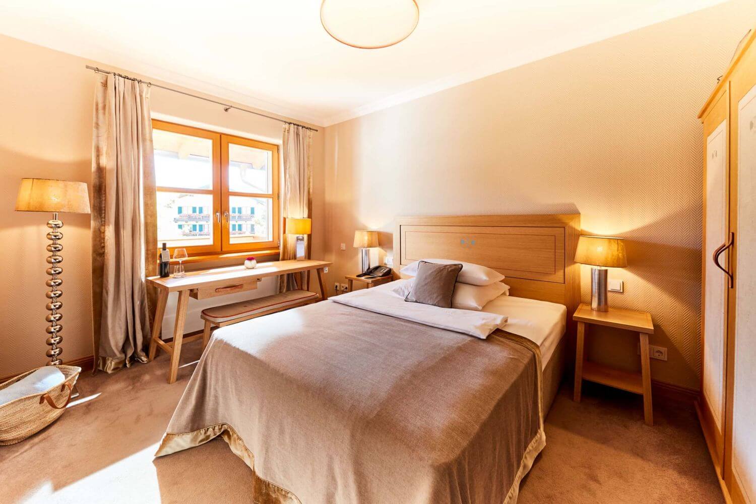 bachmair-weissach-tegernsee-deutschland-familienluxusreisen-zimmer2-1