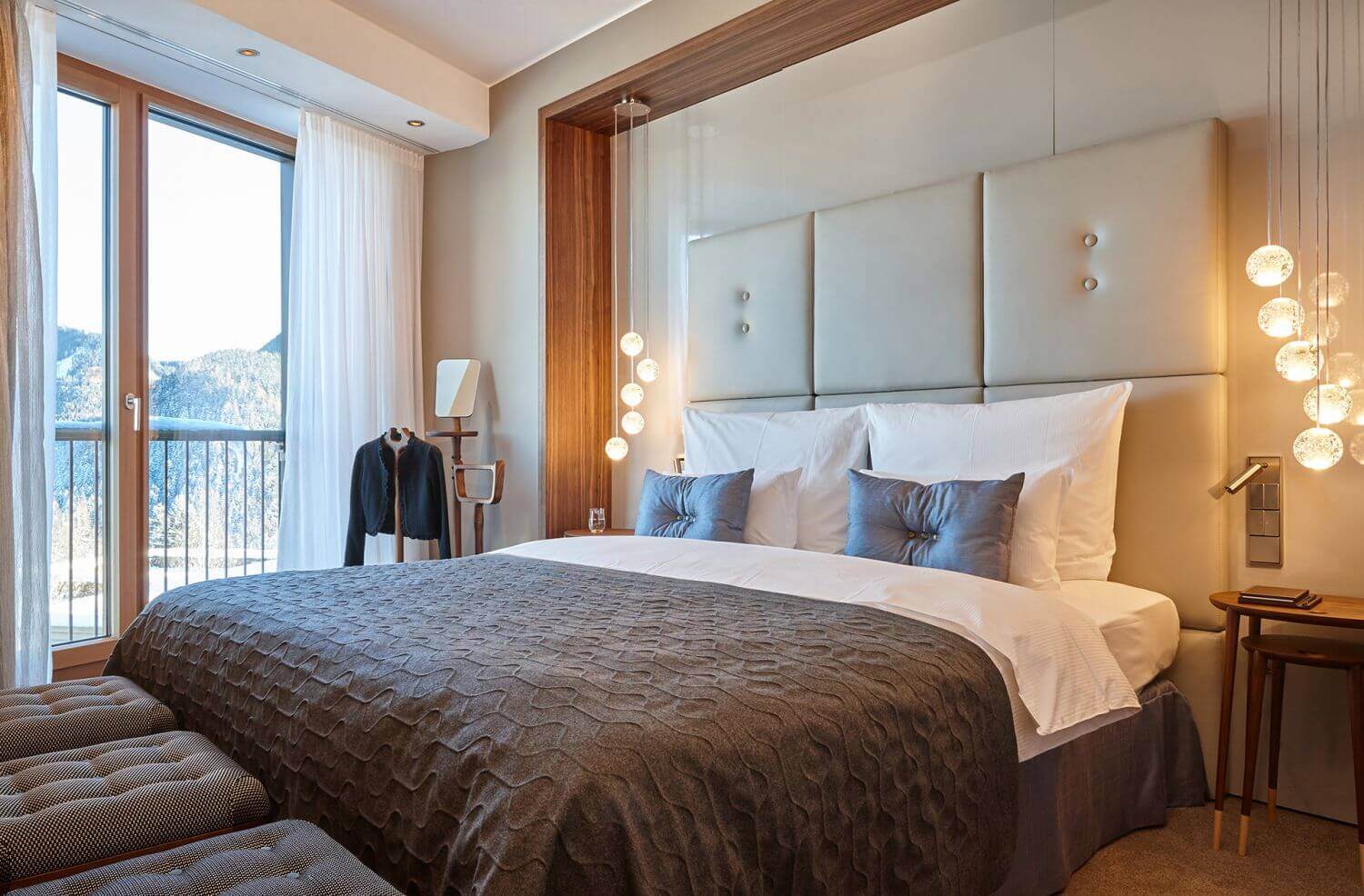 kempinski-hotel-berchtesgarden-familienluxusreisen-zimmer2