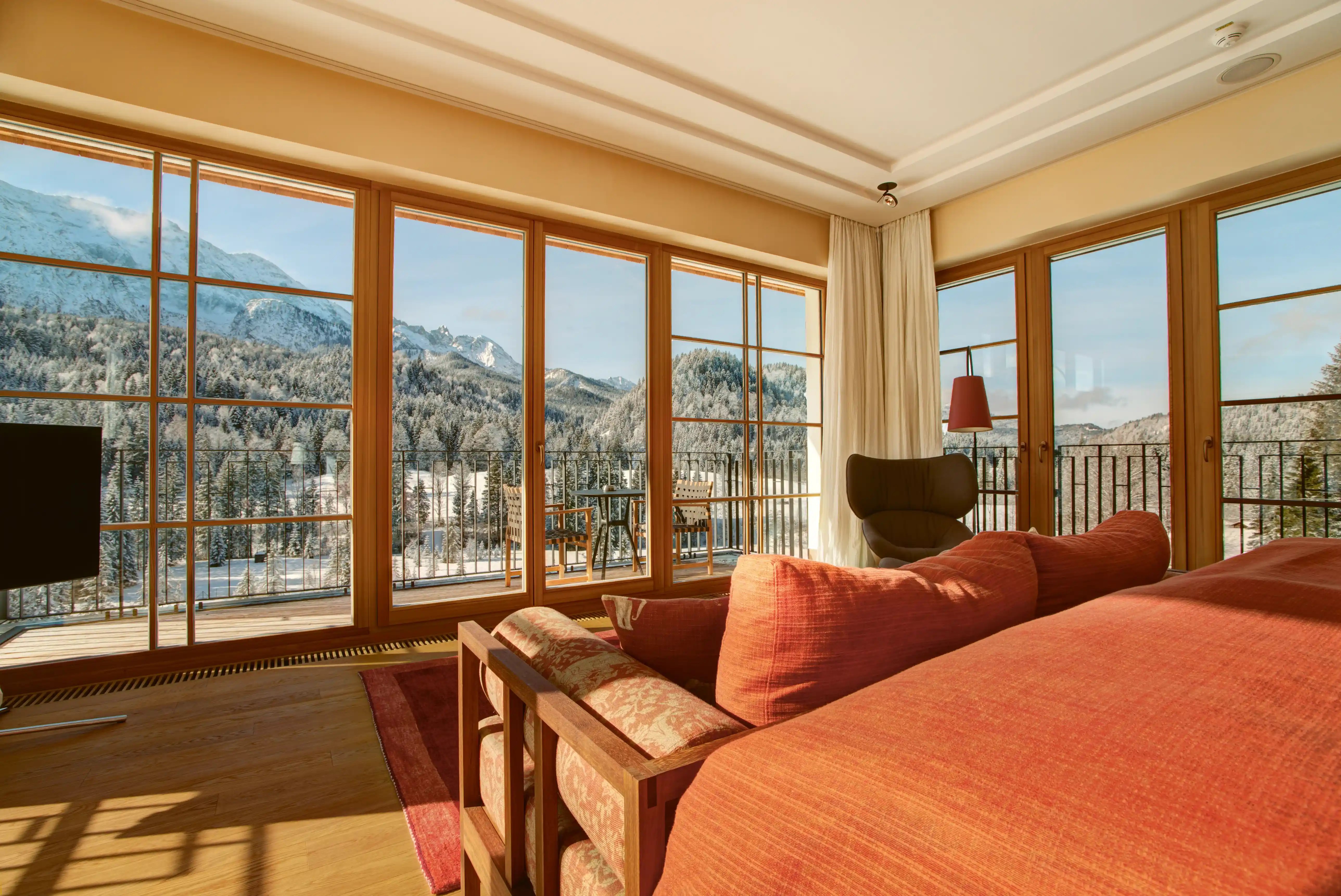 SchlossElmau_Retreat_Rooms_SummitSuite__c_SchlossElmau_DSC7179_8_11zon
