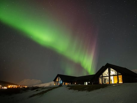 lyngen-experience-norwegen-familienluxusreise-thefamilyproject-nordlichter-lodge-1