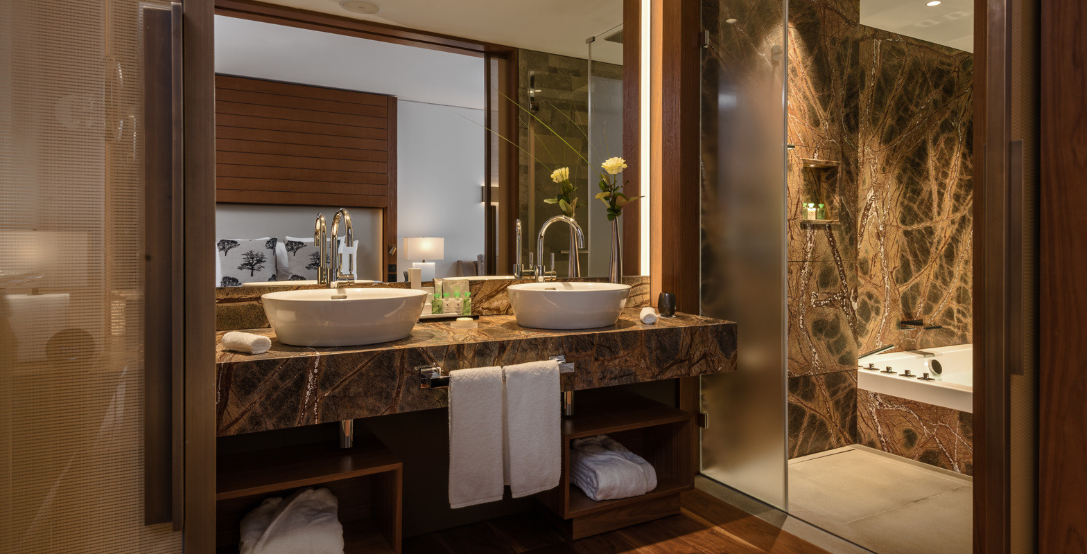 bürgenstock-resort-Lucern-schweiz-familienluxusreisen-badezimmer