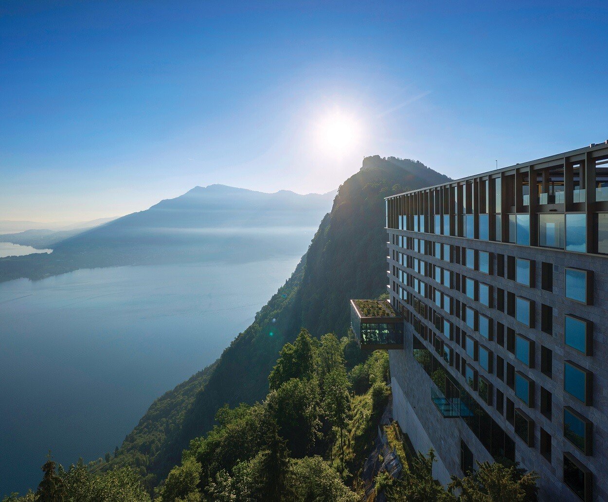 bürgenstock-resort-Lucern-schweiz-familienluxusreisen-sonnenschein