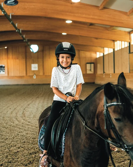 castello-del-sole-schweiz-familienluxusreisen-reiten