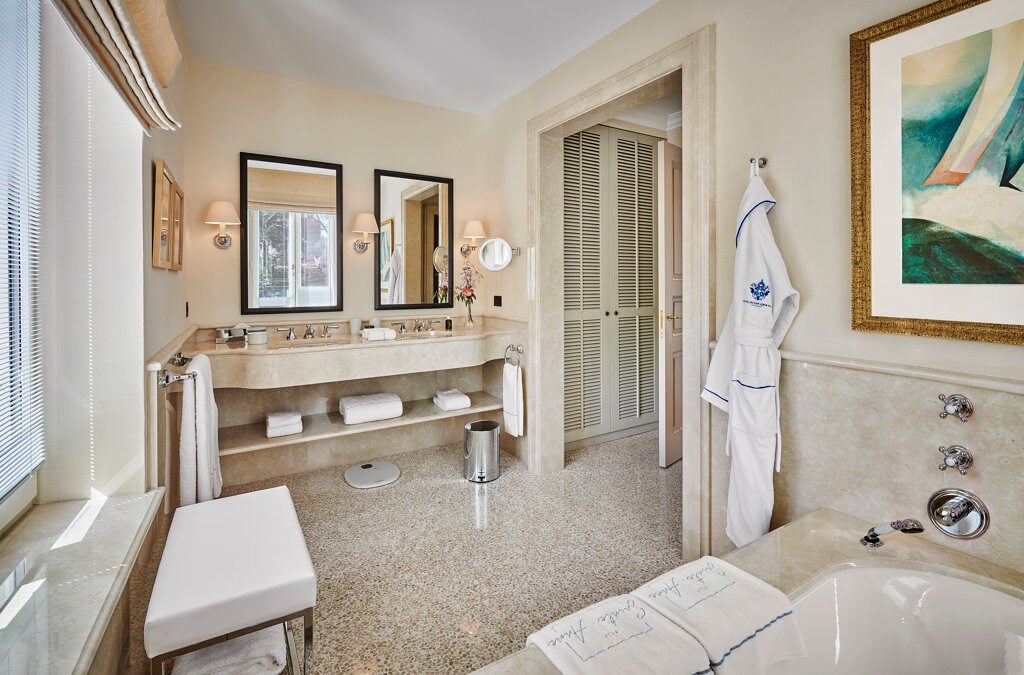 hotel-du-cap-eden-roc-frankreich-familienluxusreisen-badezimmer