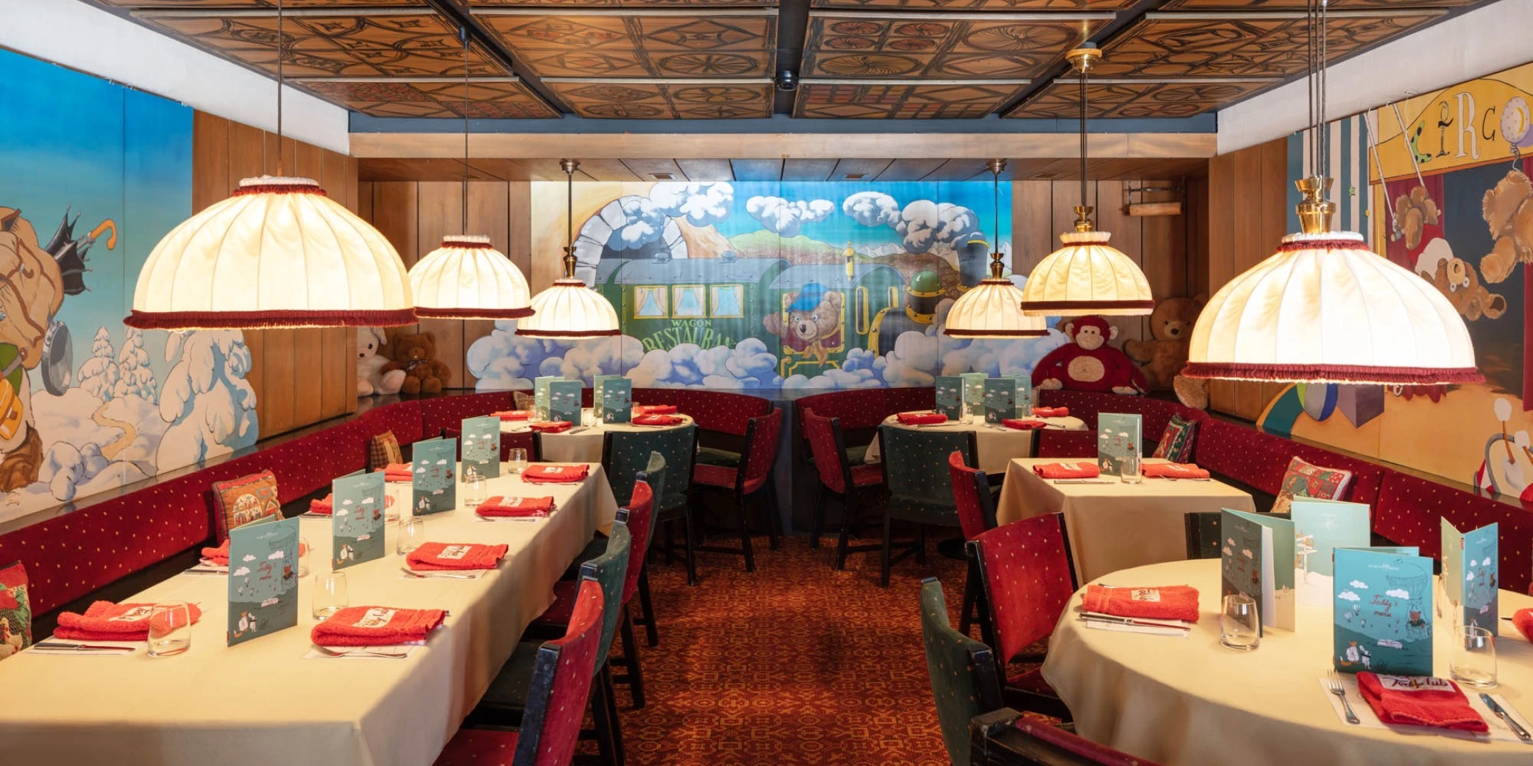suvretta-house-schweiz-familienluxusreisen-thefamilyproject-kinderrestaurant