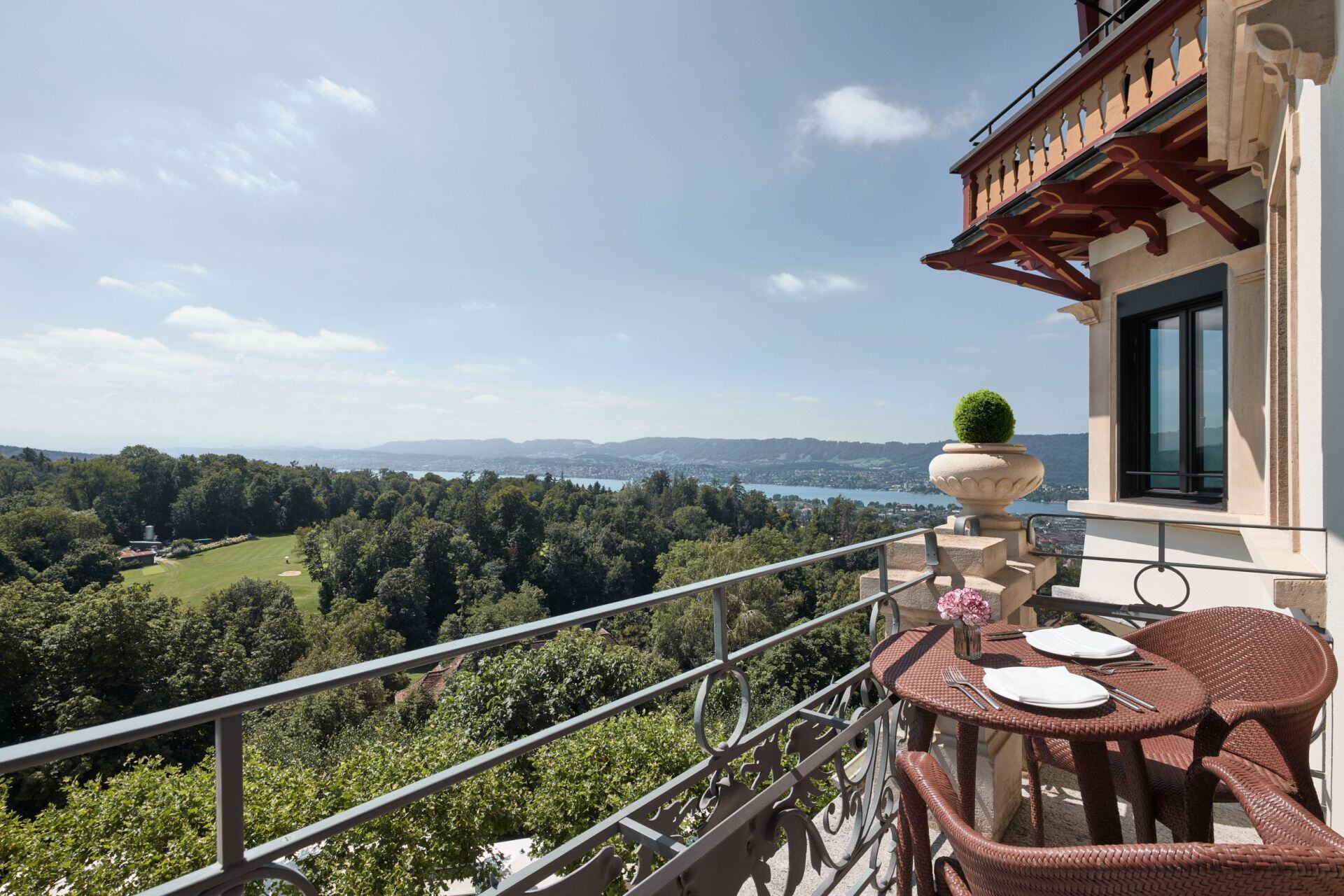 the-dolder-grand-zurich-schweiz-familienluxusreisen-Junior-Suite-Grand