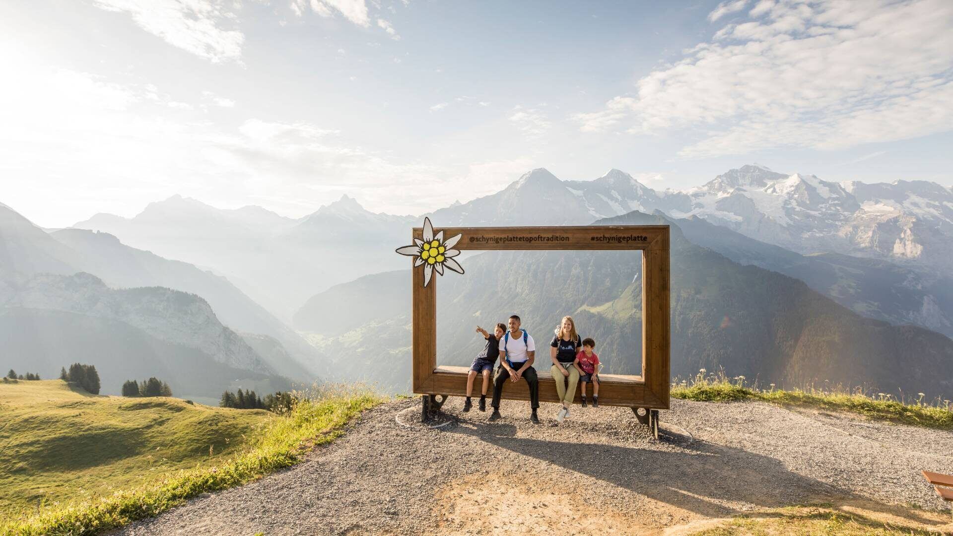 victoria-jungfrau-interlaken-schweiz-familienluxusreisen-familienausflug
