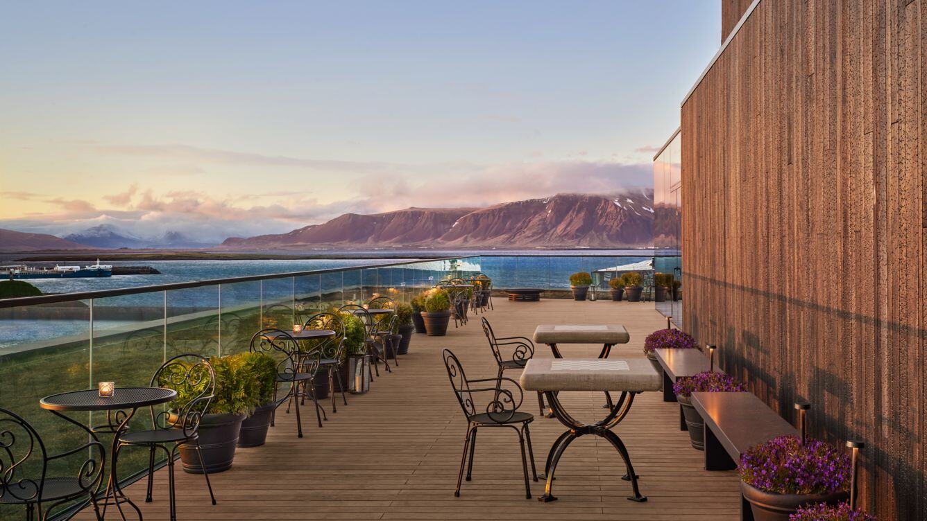 the-reykjavik-edition-island-familienluxusreisen-theroof