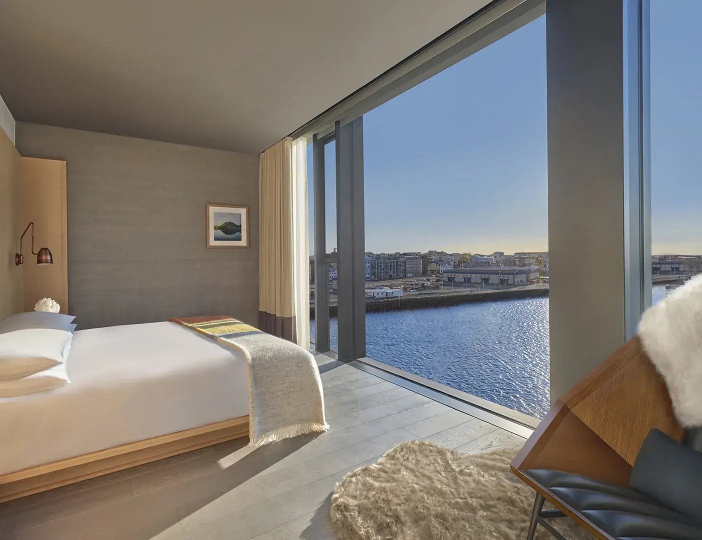 the-reykjavik-edition-reykjavik-island-wohnbeispiel-familienreise-luxus-the-family-project