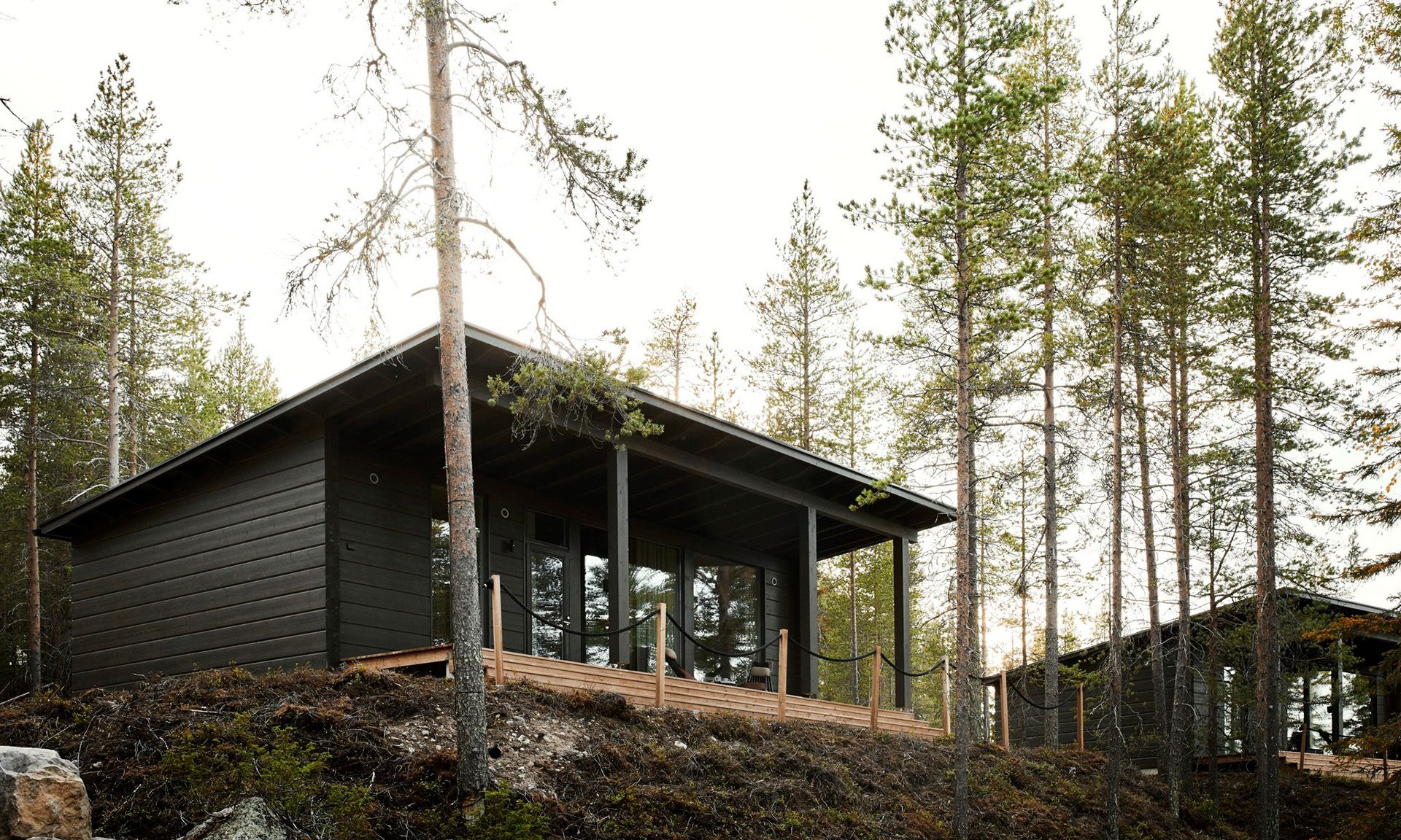 arctic-treehouse-hotel-finnland-familienluxusreise-thefamilyproject-arctic-glasshouse