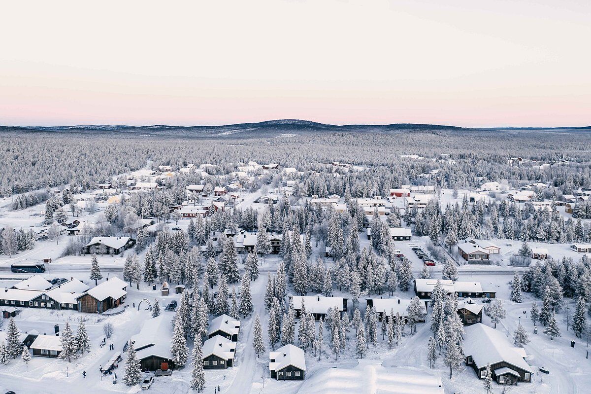 Icehotel Schweden Familienluxusreisen TheFamilyProject Dorf