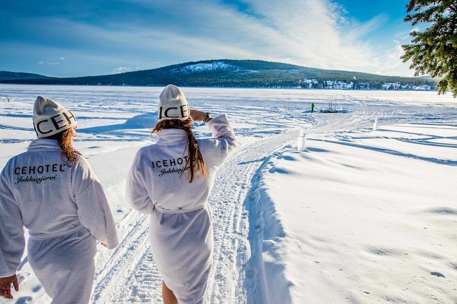 Icehotel Schweden Familienluxusreisen TheFamilyProject Ice Plunge