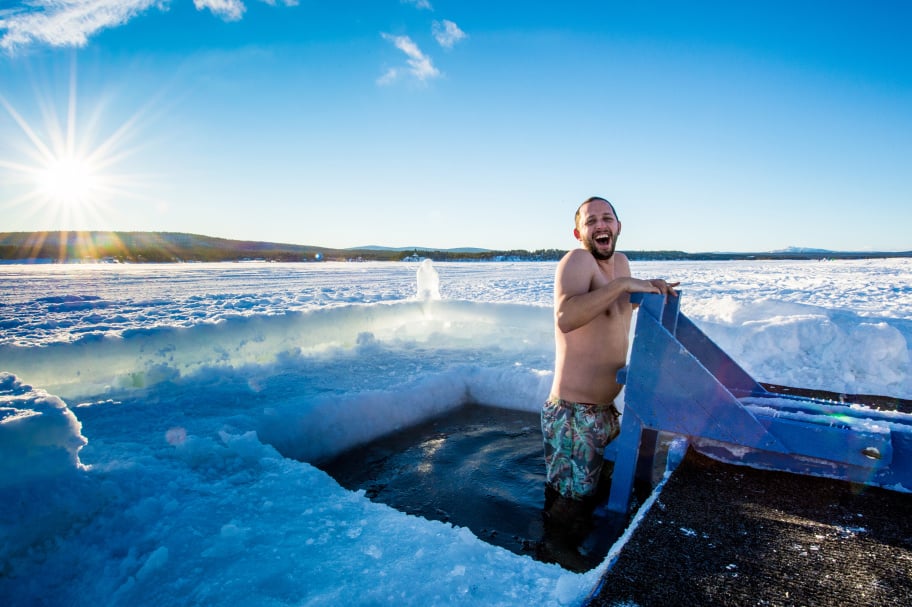 icehotel-jukkasjärvi-schweden-familienluxusreisen-icebathing