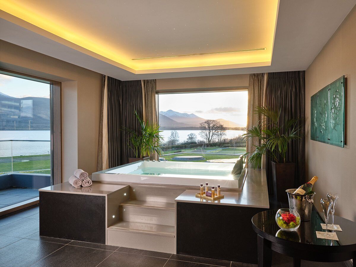 The Europe Hotel Resort Familienluxusreisen TheFamilyProject Whirlpool