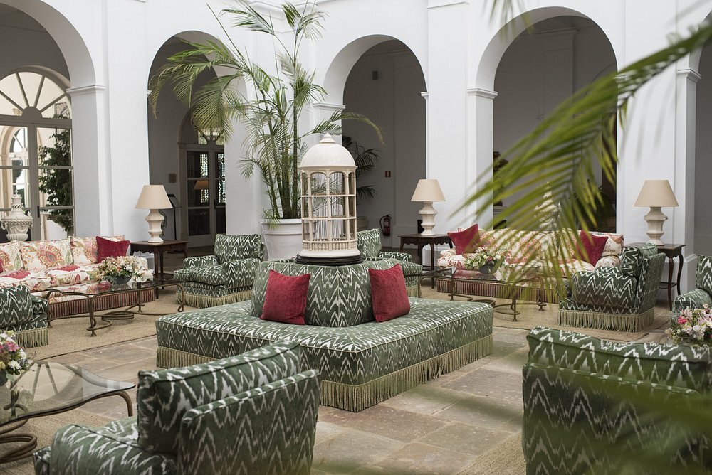 finca-cortesin-hotel-golf-familienluxusreisen-thefamilyproject-lobby