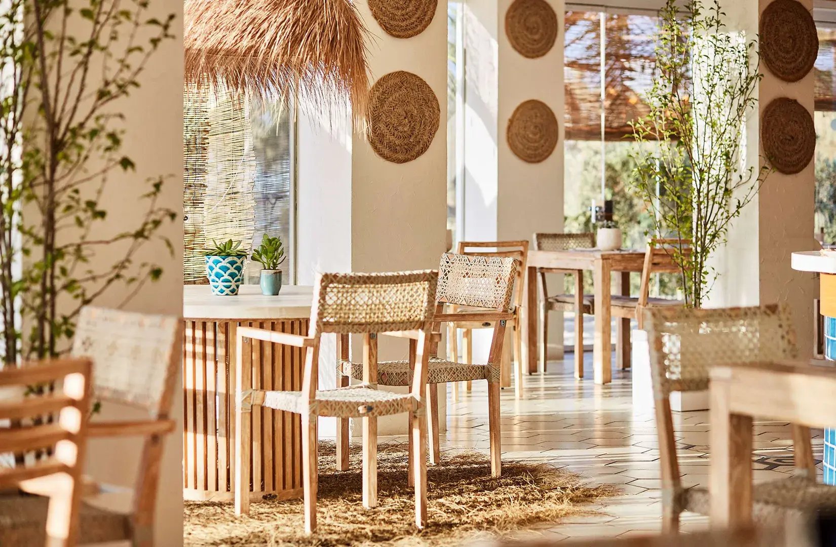 nobu hotel ibiza bay spanien sitzmoglichkeit luxus urlaub kinder the family project