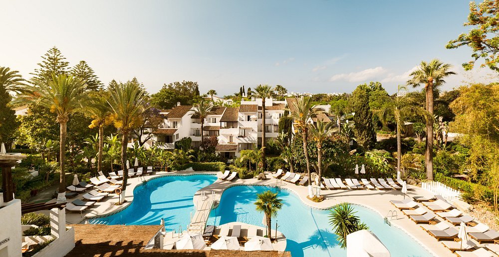 puente-romano-marbella-familienluxusreisen-thefamilyproject-pool