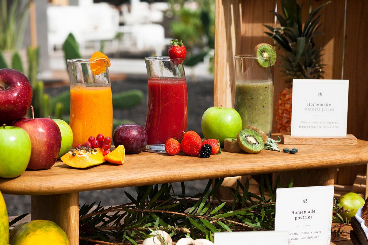 Royal Hideaway Corales Suites Hotel Familienluxusreisen TheFamilyProject Smoothies