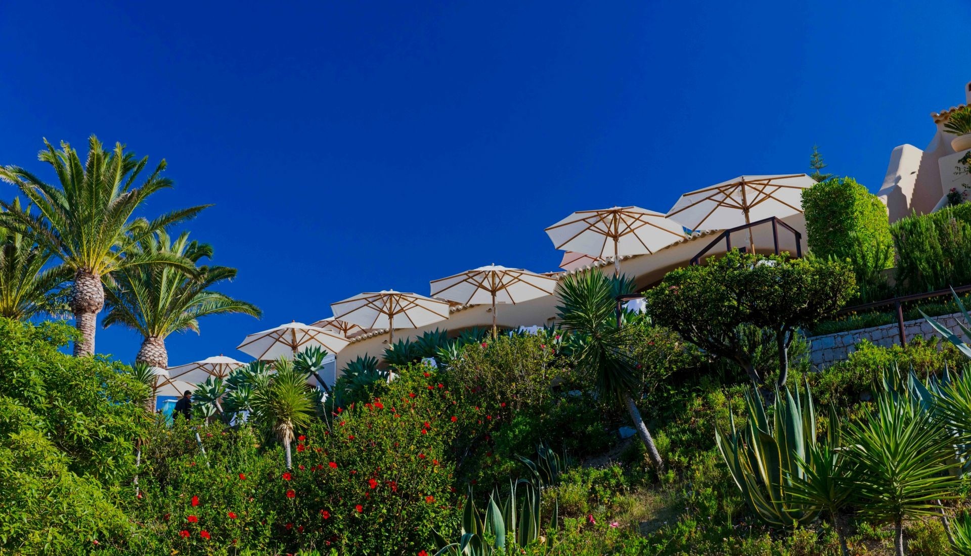 Sonnenschirme im Vila Joya