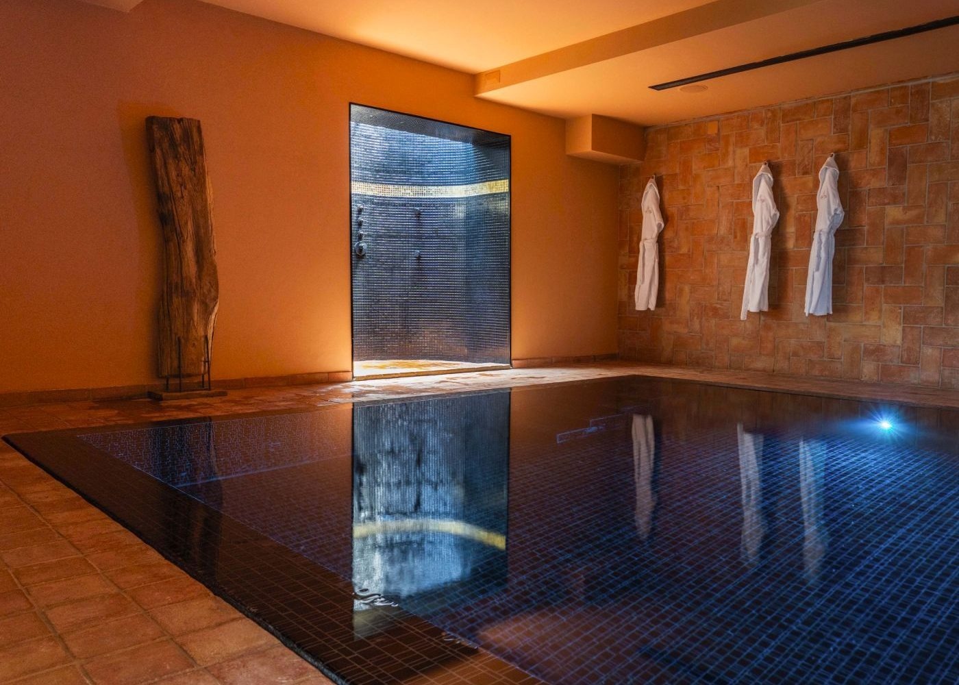 Pool im Spa des Vila Joya